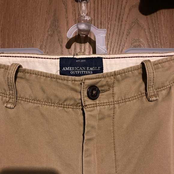 AE Mens Khaki’s - Picture 4 of 6